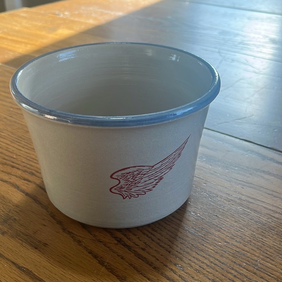Red wing, blue trimmed bread stoneware bread crock - Picture 1 of 4
